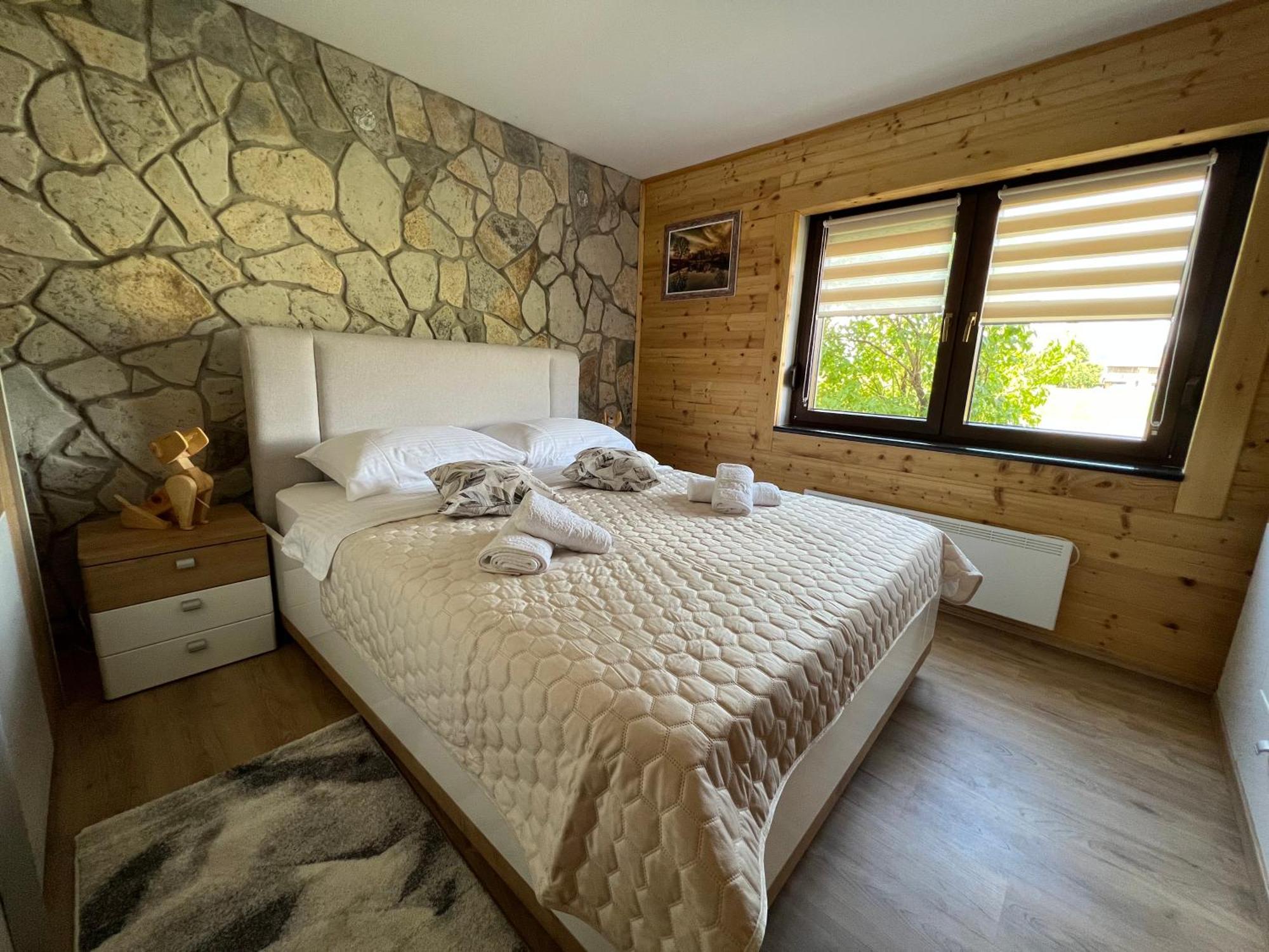 Zen Den Apartments โอโทชาส ภายนอก รูปภาพ